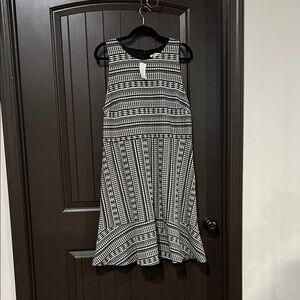 LOFT Monochrome Patterned Midi Dress